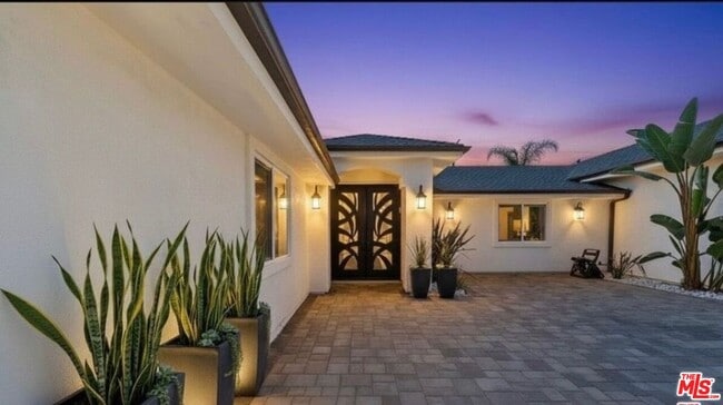 Photo - 6243 Berquist Ave