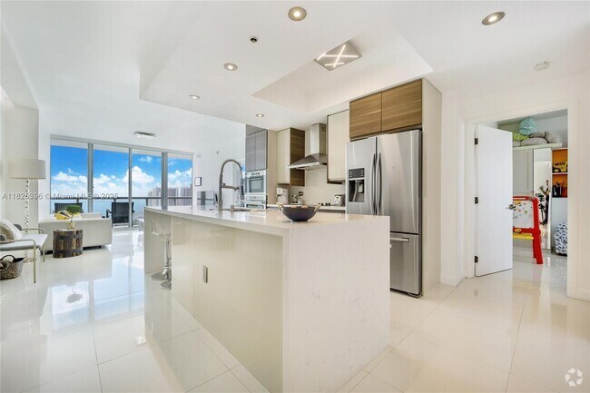 Building Photo - 888 Biscayne Blvd Unit 3005 Rental