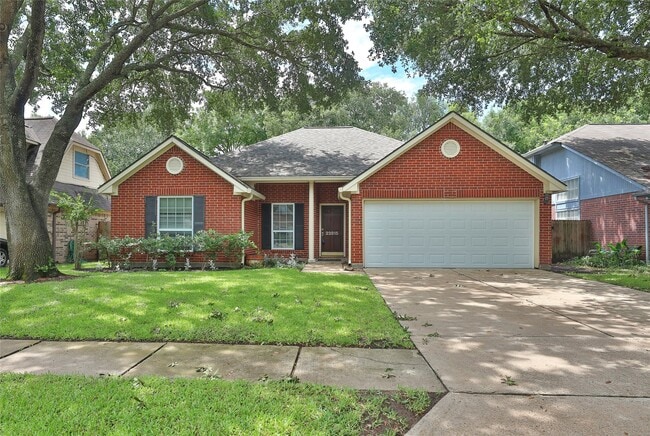 Building Photo - 22815 Red River Dr