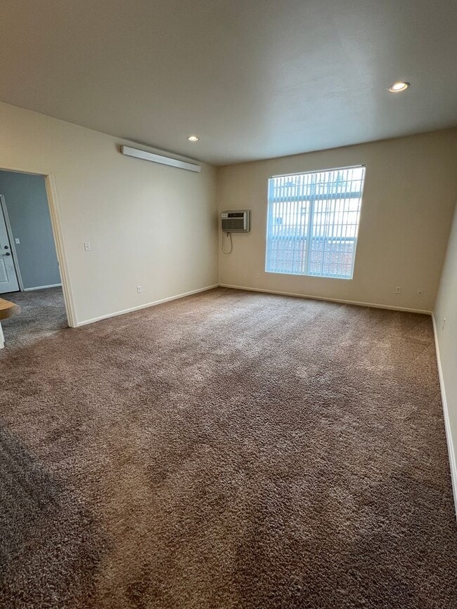 Photo - 1920 Monte Vista Dr Unit 7