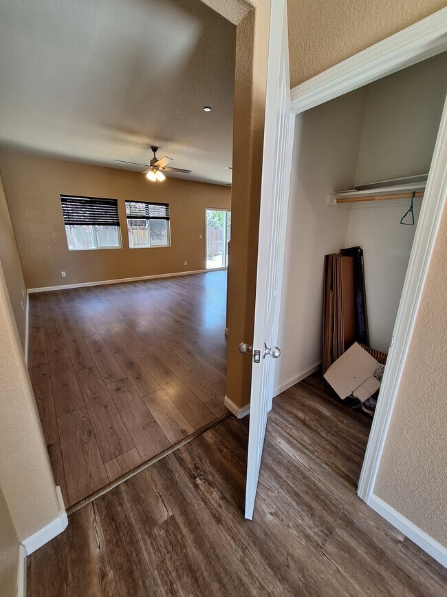 Photo - 4335 Ibiza Island Way