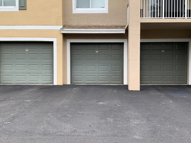 Photo - 6378 Emerald Dunes Dr Unidad 301