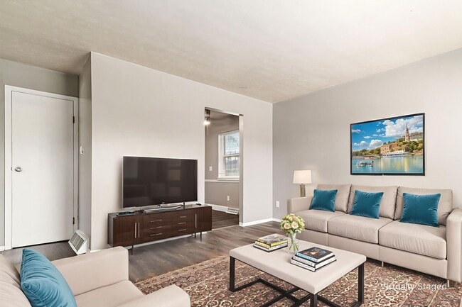 Building Photo - 4277 Wright Ave Unit 794 Elaine Ave Rental