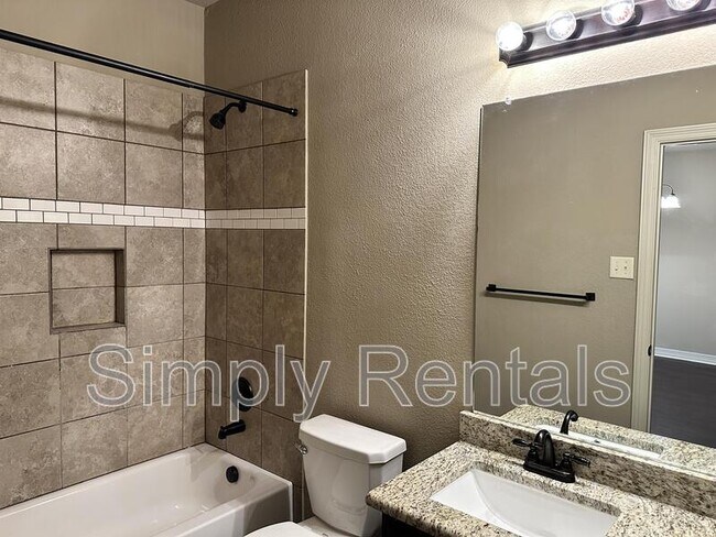 Photo - Baylor Dr 507 - 1