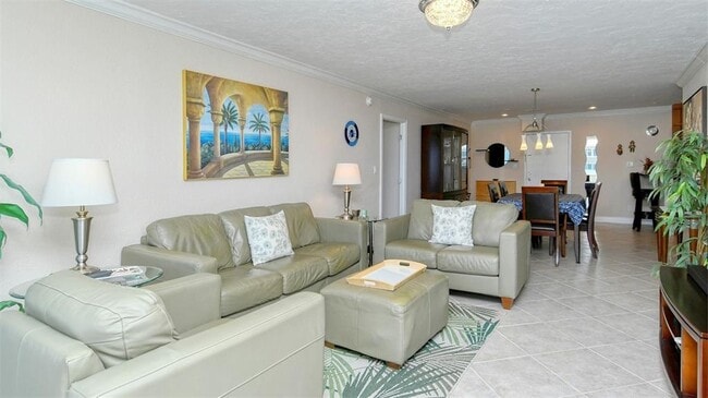 Photo - 1125 W Peppertree Dr Unit 702