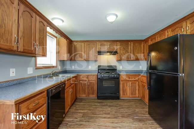 Photo - 333 Woods Ave