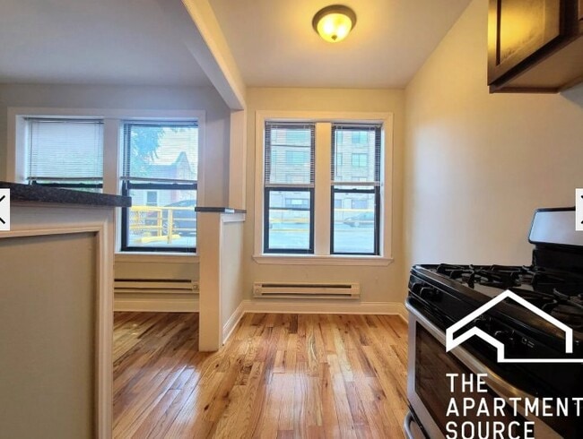 Photo - 511 W Melrose St Unit 1