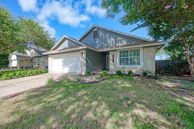 Photo - 2022 Balsam Way