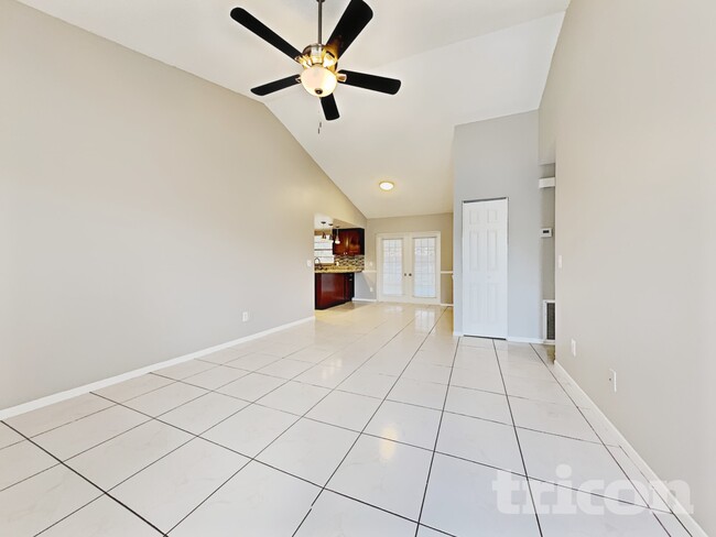 Photo - 4413 Shadberry Dr