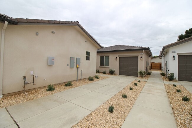 Photo - 2367 N Arthur Ave