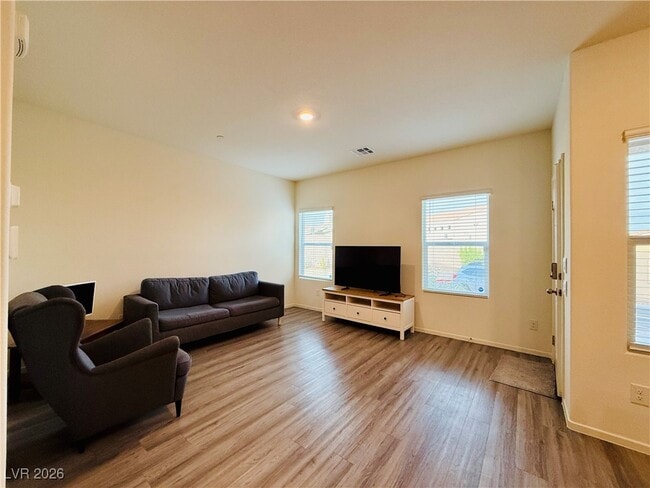 Photo - 502 Foothill Cove Ln