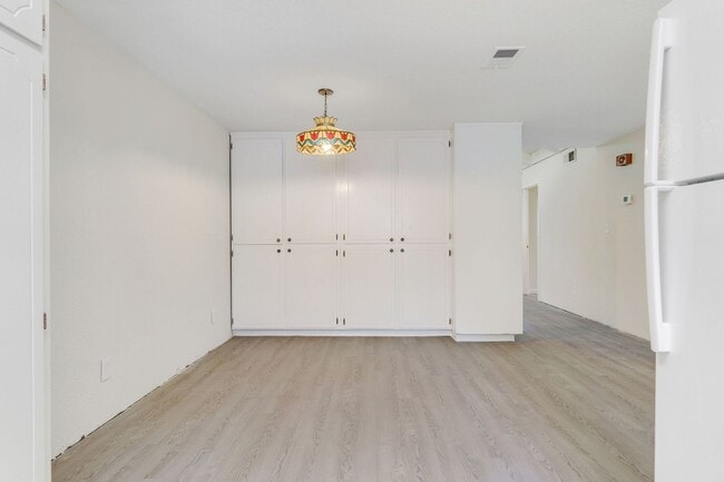 Photo - 1824-1826 Alameda