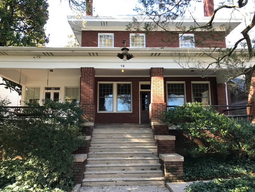 Front of 18 Avery Drive - 18 Avery Dr NE (Atlanta, GA)