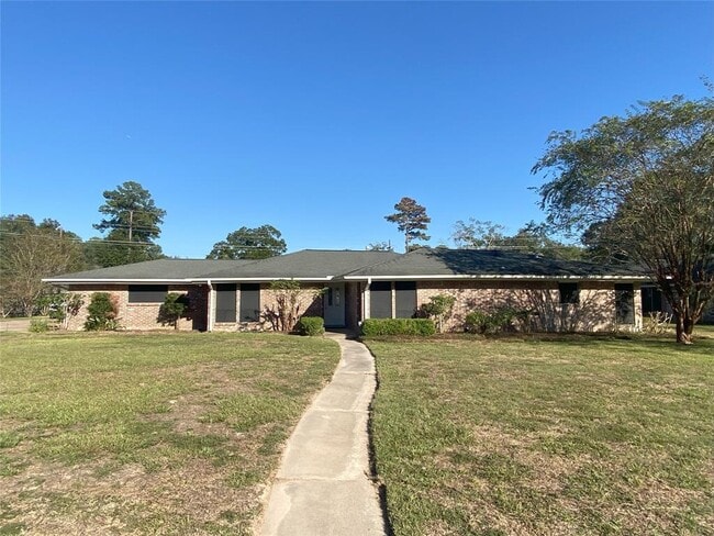 Building Photo - 1107 Crescent Blvd Rental