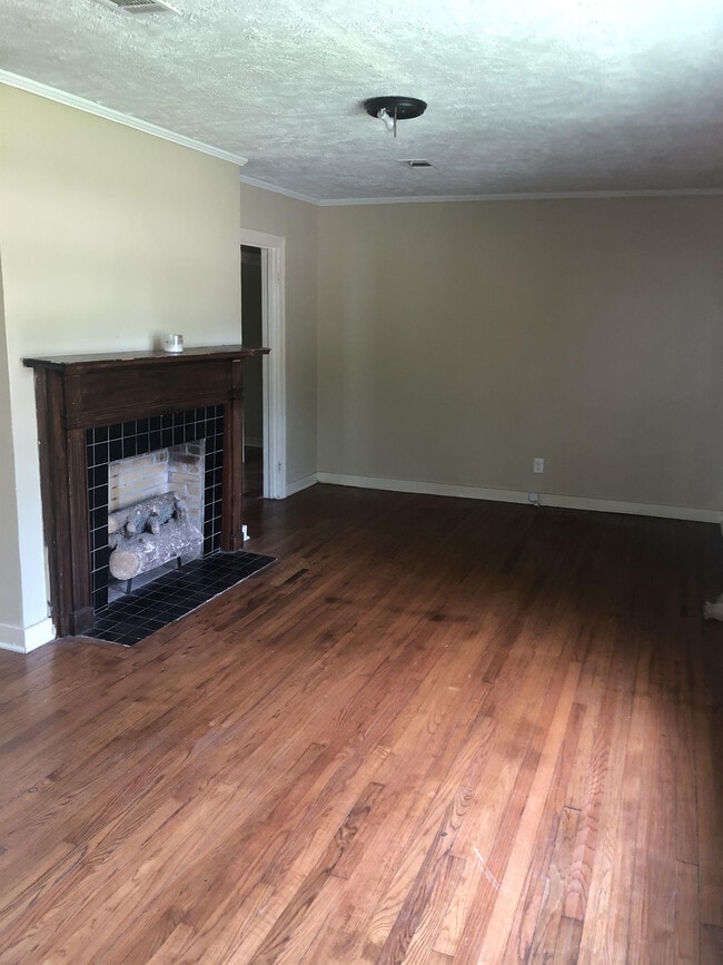 Photo - 611 Choctaw Rd