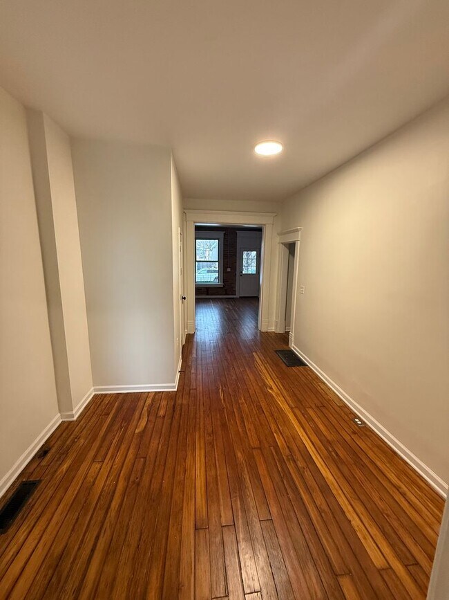 Photo - 3-Bedroom, 2.5-Bath Spacious Townhome located in Merion Village