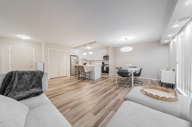 Huntington Green Apartments
