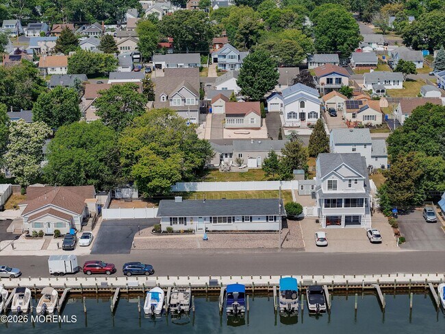 Photo - 112 Minturn Rd