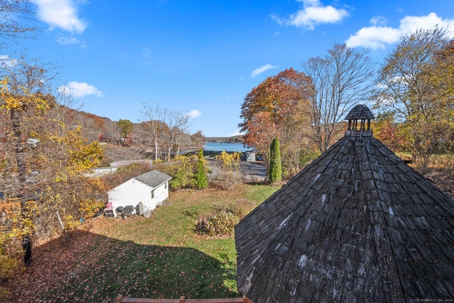 Building Photo - 11 Schwanda Rd Unit A