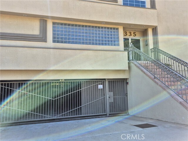 Building Photo - 335 S Sierra Madre Blvd Unit 105A