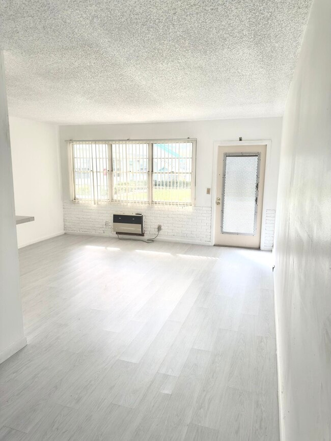 Photo - 319 Newport V Unit 319