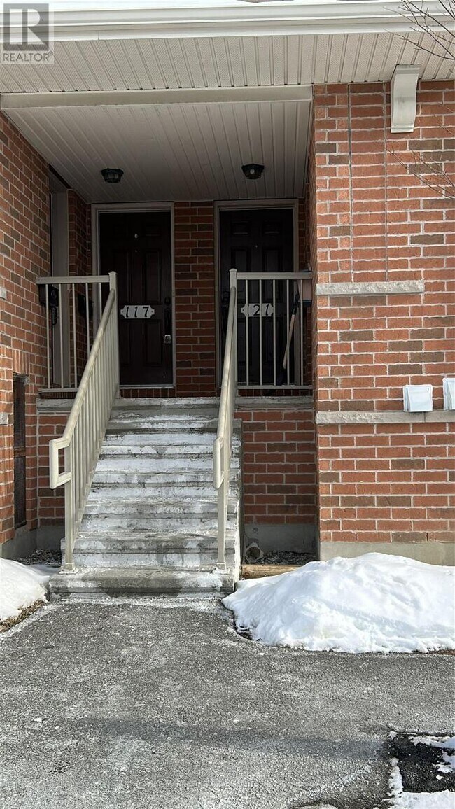 Photo - 117 Keltie Private