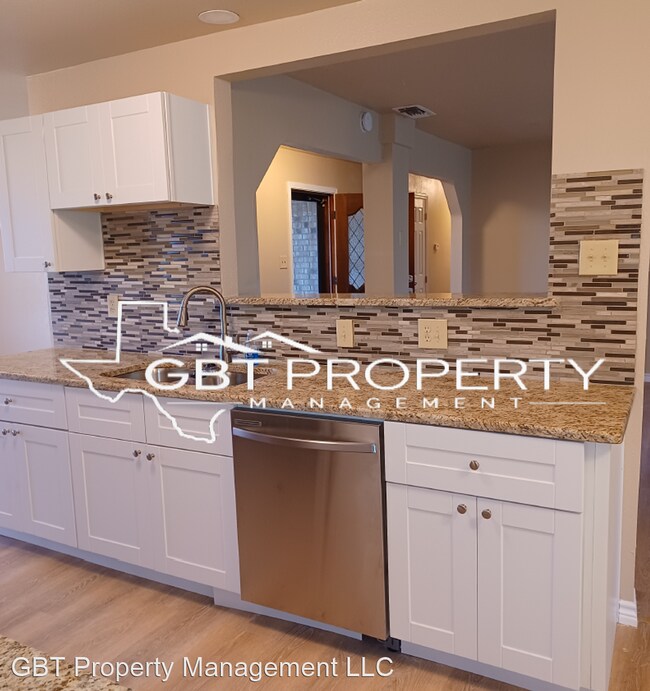 Photo - 3 br, 2 bath House - 534 Post Oak Rd.