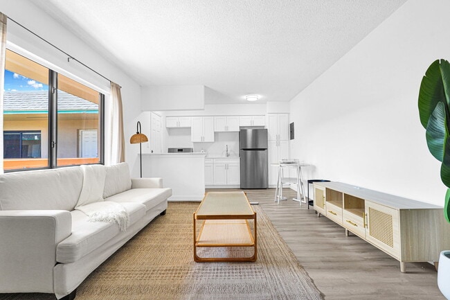 Photo - The Edgewater Apartments