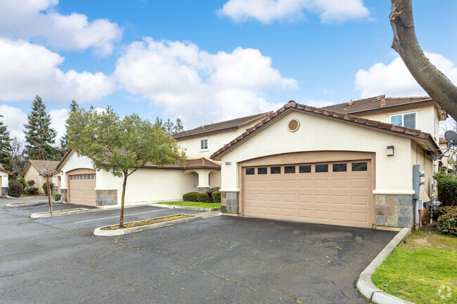 Edificio - Silver Springs Rental Homes I & II