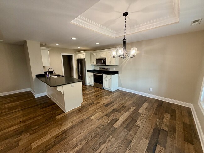 110 Lala Ln