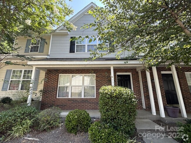 Building Photo - 10879 Holly Ridge Blvd Rental