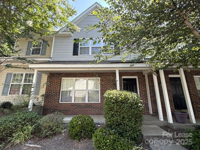 Building Photo - 10879 Holly Ridge Blvd Rental