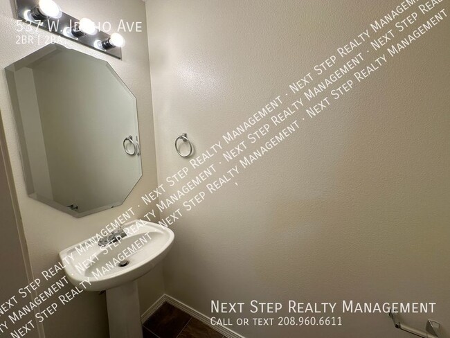 Photo - 537 W Idaho Ave