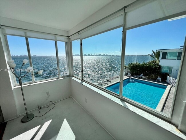 Photo - 1840 S Treasure Dr Unit 11