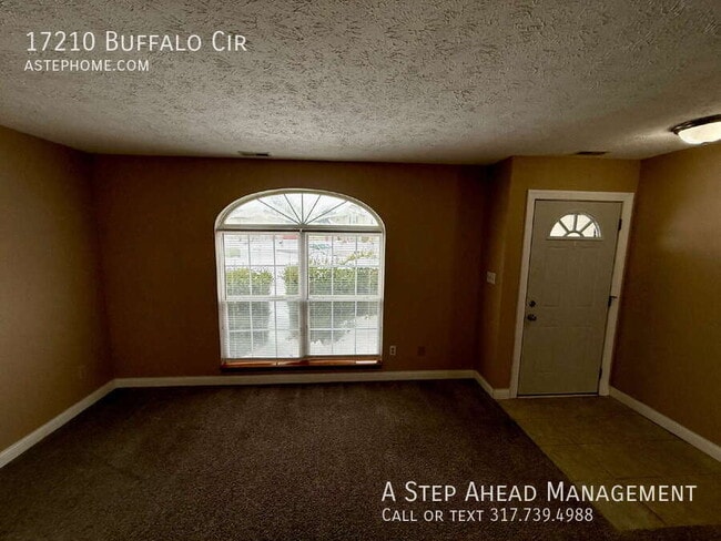 Photo - 17210 Buffalo Cir