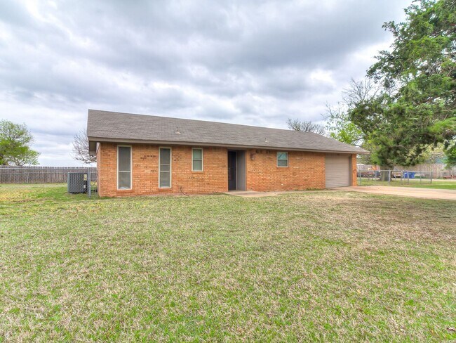 Photo - 2b 2ba in Piedmont Schools