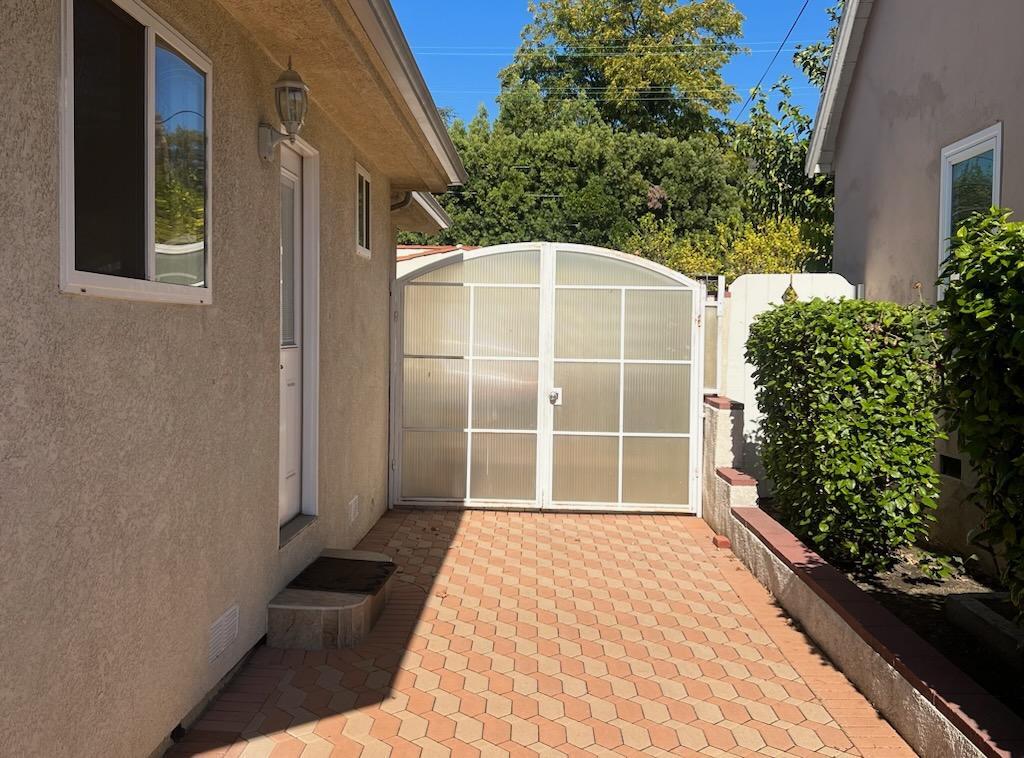 Photo - 741 W Dryden St Unit A