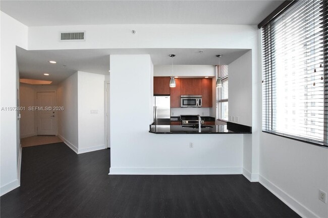 Photo - 315 NE 3rd Ave Unidad 901