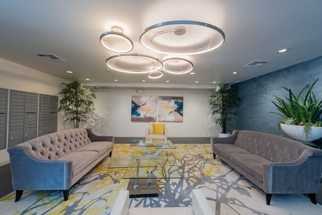 Building Photo - Element 436 Unit 308