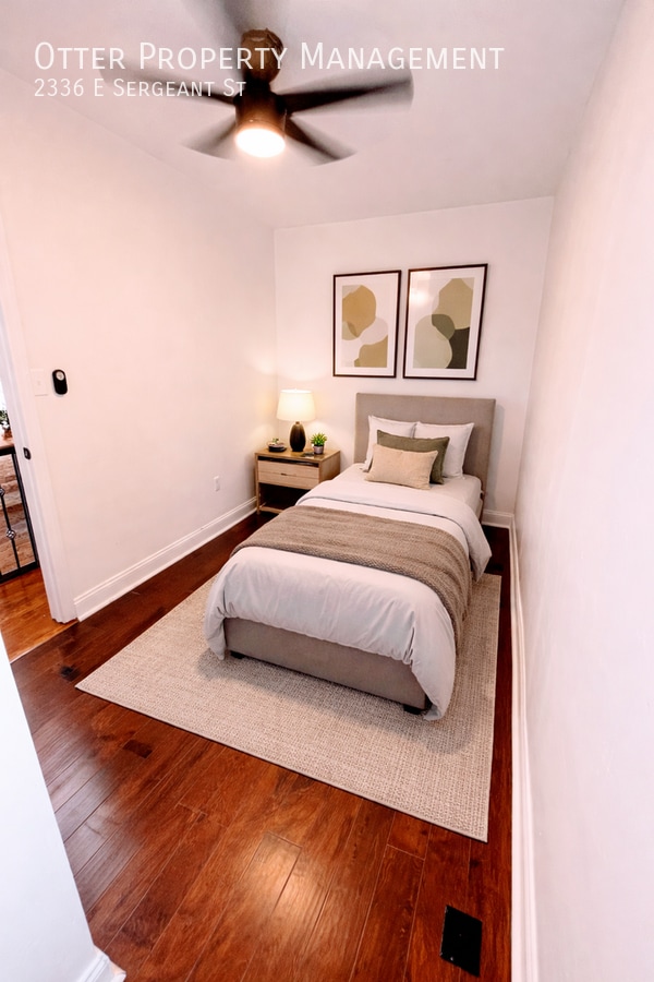 Photo - 2336 E Sergeant St