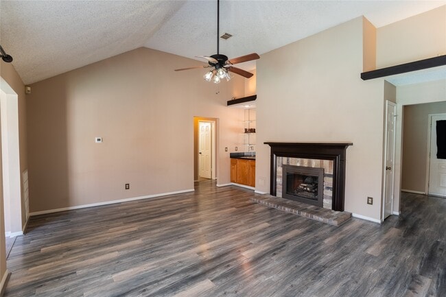 Photo - 4007 Spring Forest Dr