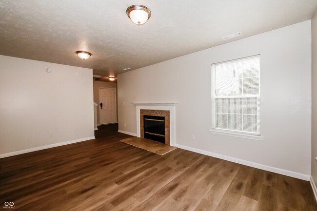 Photo - 6368 Titania Dr