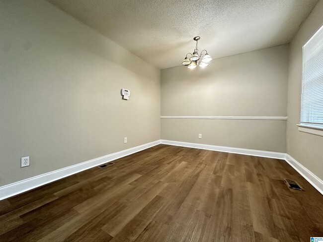 1608 Azalea Dr