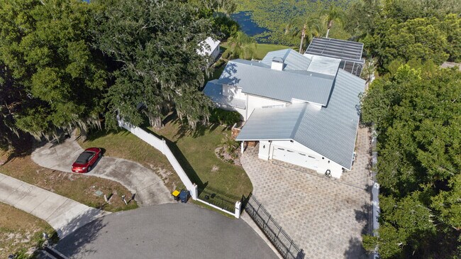 Photo - 414 Somerset Dr