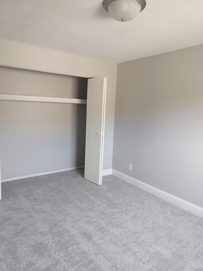 Photo - 1875 Michigan Ave Unidad C11