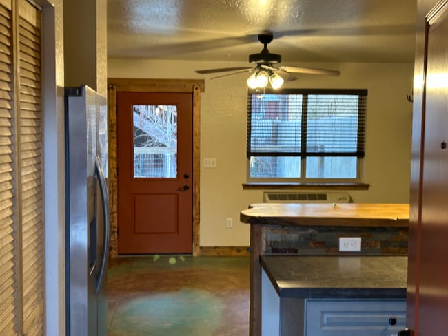 Photo - 6248 Three Needles Ln Unidad 102