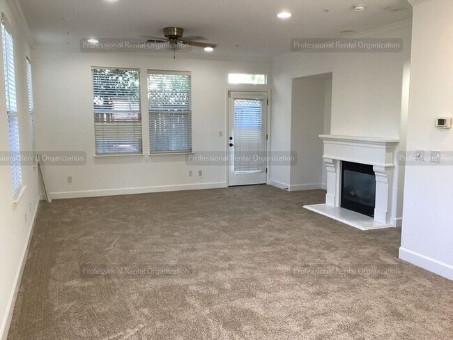 One of Napa's Finest Christopherson homes in great neighborhood