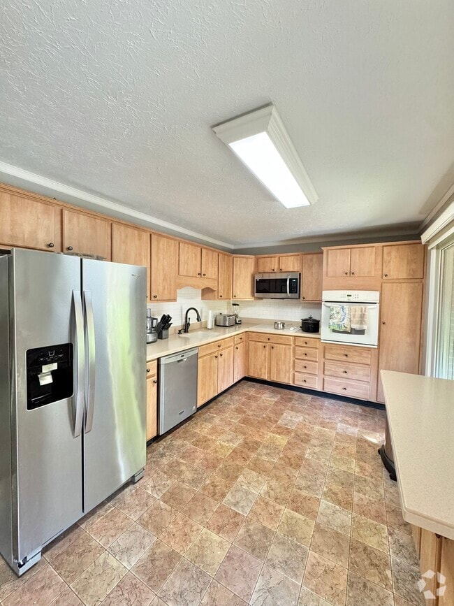 Building Photo - 1411 Arroyo Dr Rental