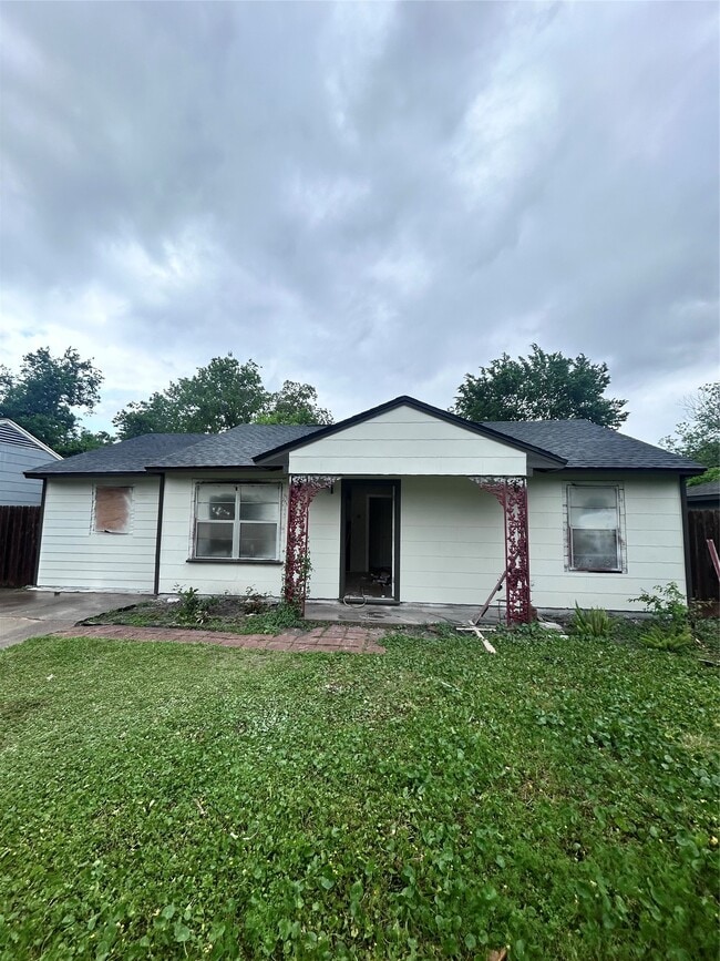 Photo - 4737 Alvin St