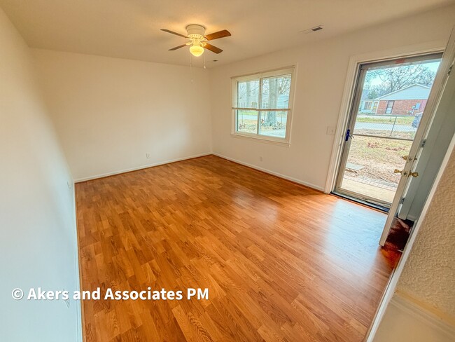 Photo - 3 Prestbury Dr